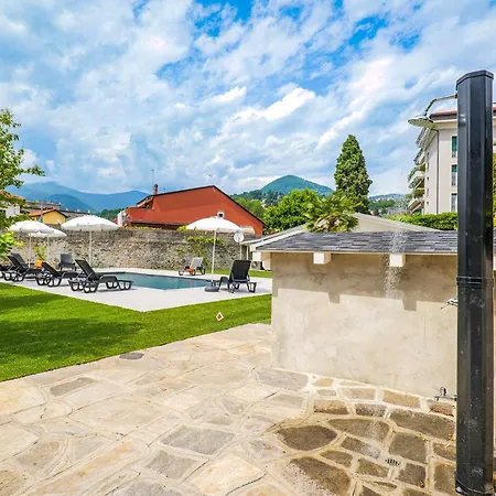 Rachel Trilo * Intra