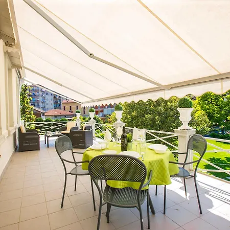 Rachel Trilo Apartman Intra