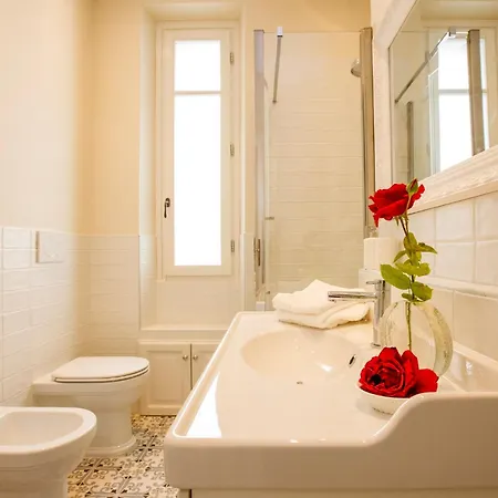 Rachel Trilo Appartamento *