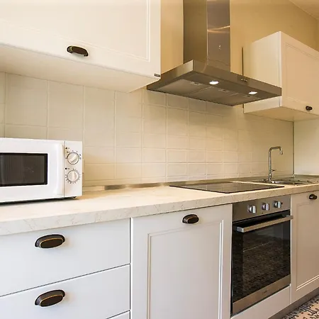 Rachel Trilo Apartamento